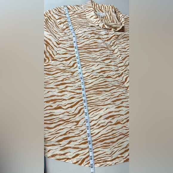 Ava & Viv Tan and White Casual Button Down Shirt - Picture 6 of 9